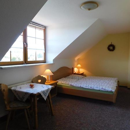 Hotel Pension Und Bauernhof Petzold Greiz Habitación foto