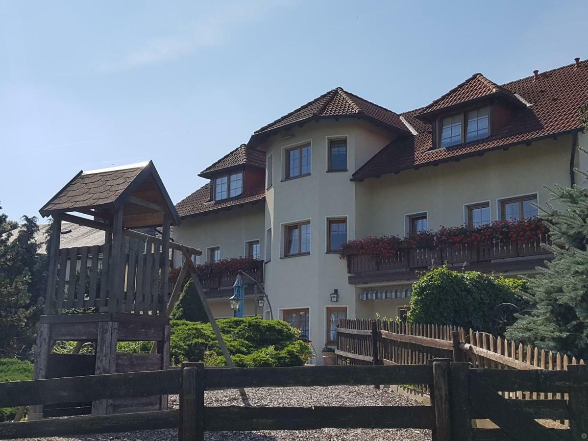 Hotel Pension Und Bauernhof Petzold Greiz Exterior foto